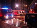 Feuer 3 Dachstuhlbrand Koeln Muelheim Gluecksburgstr P191